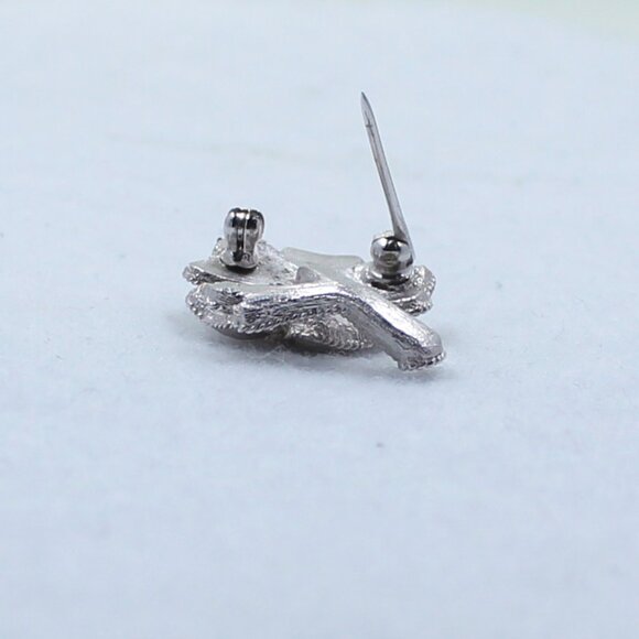 Trifari Silver Tone Blooming Flower Brooch - Dots Edge The Petals For Accent - Picture 5 of 9